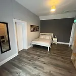 Corner House Apartman Castlecomer