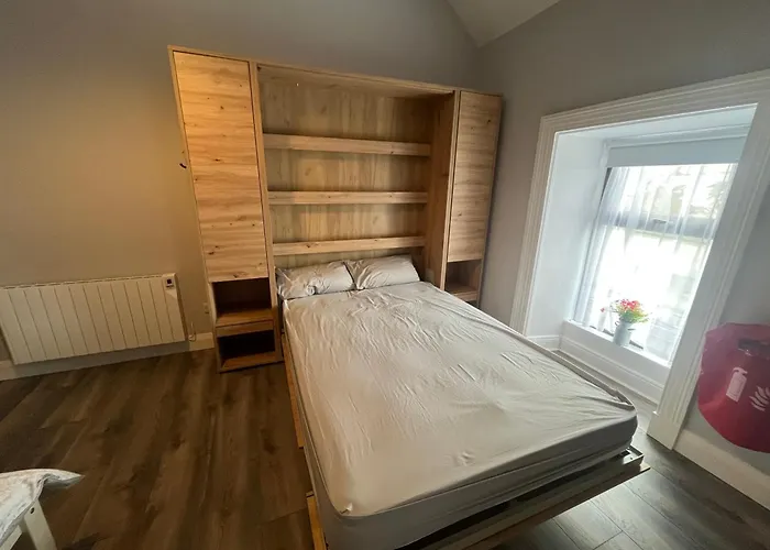 Apartment Corner House